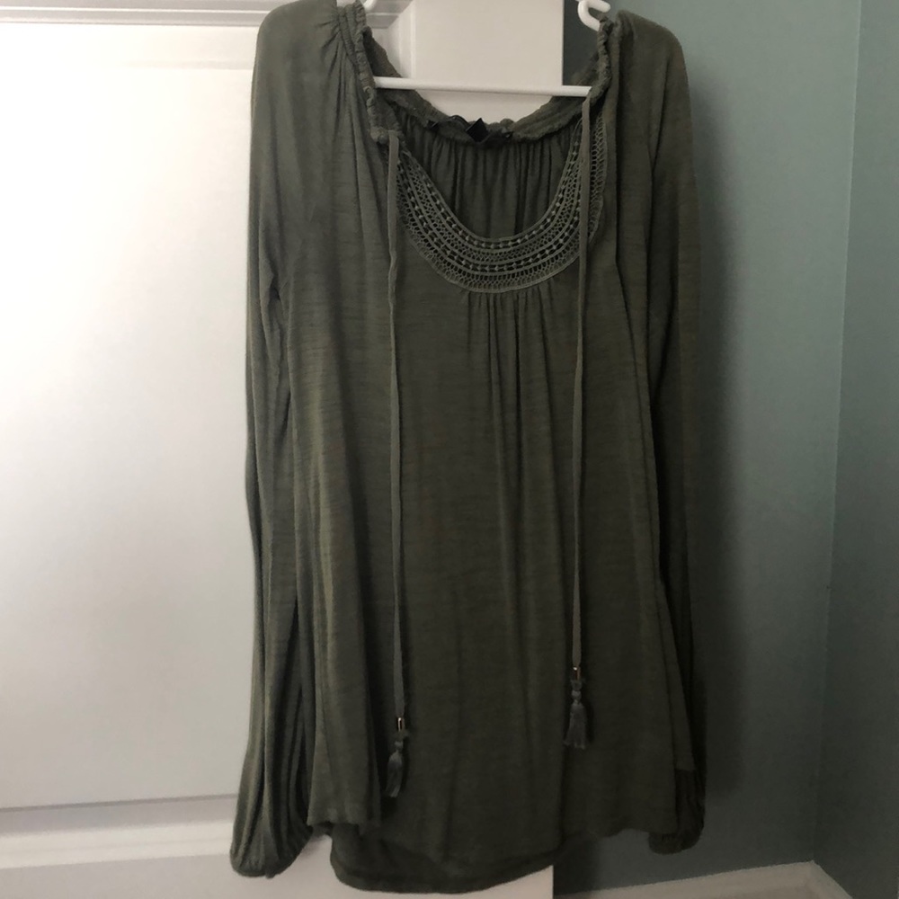 White House black market top